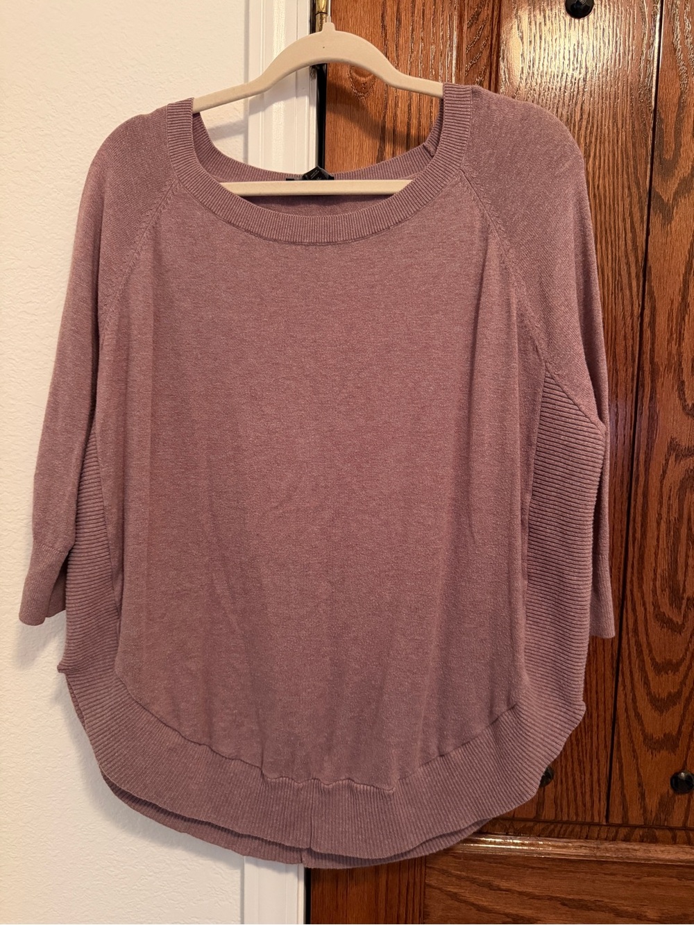 Express Scoop Neck Dolman Sweater in Mauve Size Medium